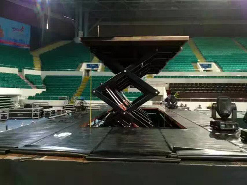 �������_