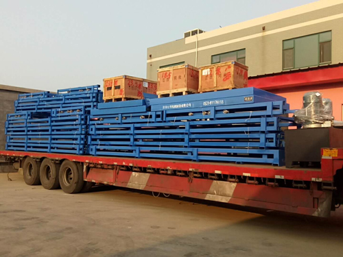 導(dǎo)軌式液壓升降平臺 導(dǎo)軌式液壓升降平臺