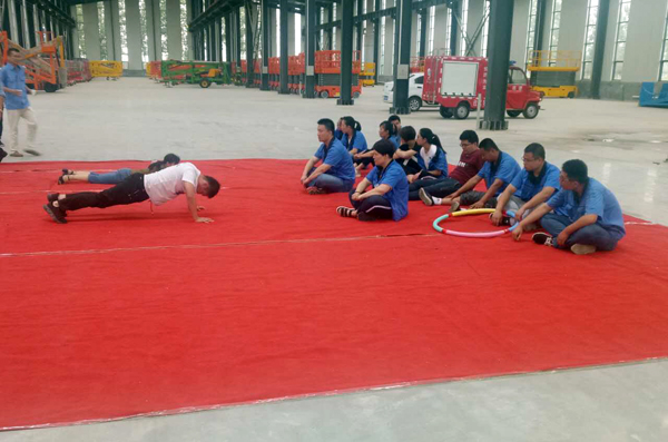 液壓升降機(jī) 液壓升降機(jī)