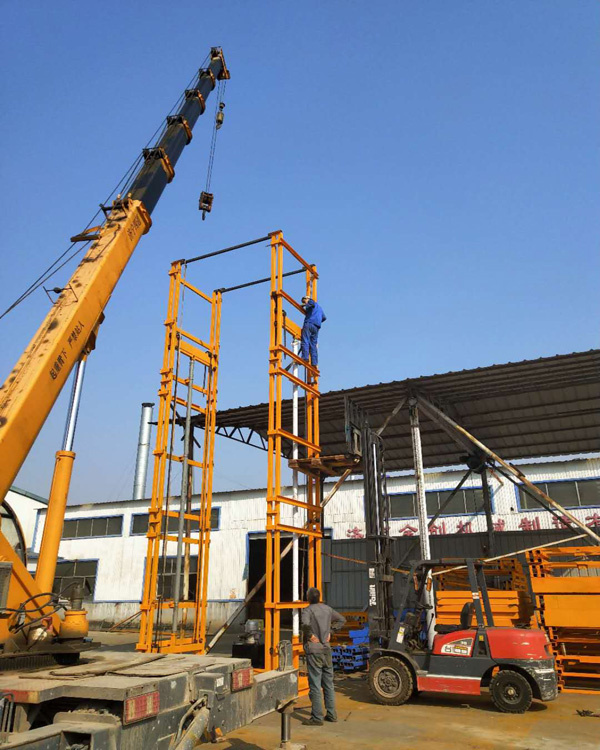 導(dǎo)軌式液壓升降貨梯 導(dǎo)軌式液壓升降貨梯