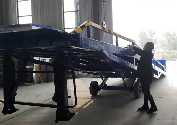 液壓登車橋 液壓登車橋