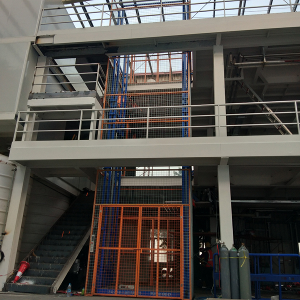 鏈條液壓升降平臺(tái) 鏈條液壓升降平臺(tái)